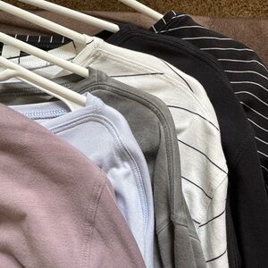 Lululemon Back in Action LOT, 6 total. Size 6.